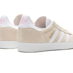 Rare Off White/Tan Adidas Gazelle
